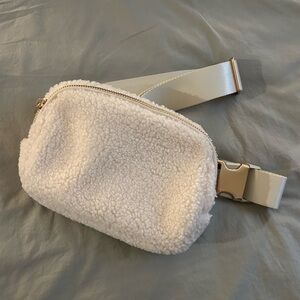 Ododos Fleece Belt Bag